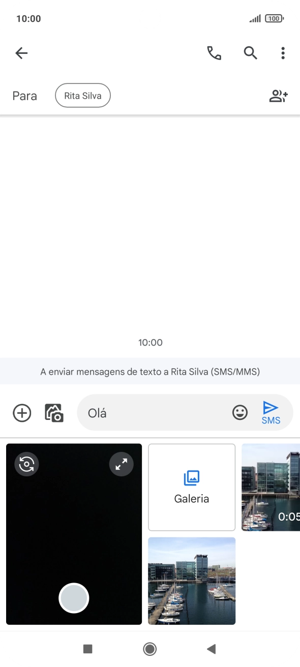 Prima Galeria e vá até à pasta pretendida.