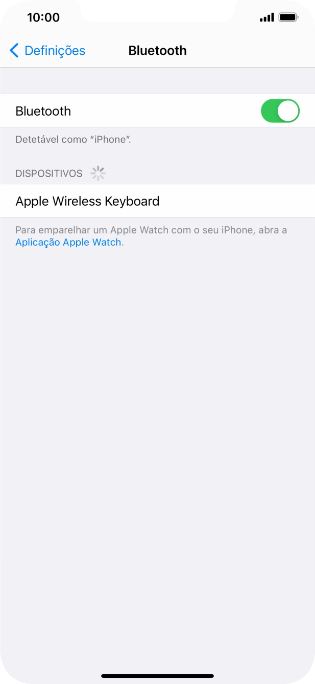 Prima o dispositivo Bluetooth pretendido e siga as indicações no ecrã para emparelhar o dispositivo pretendido com o telefone.