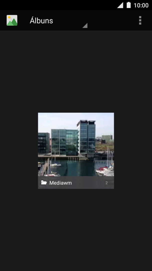 Prima a lista suspensa.