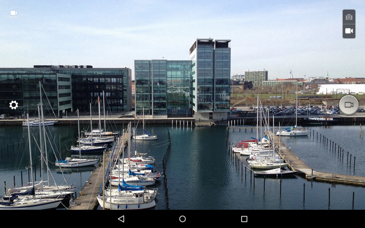 Prima o ícone de câmara se o gravador de vídeo estiver ativado.
