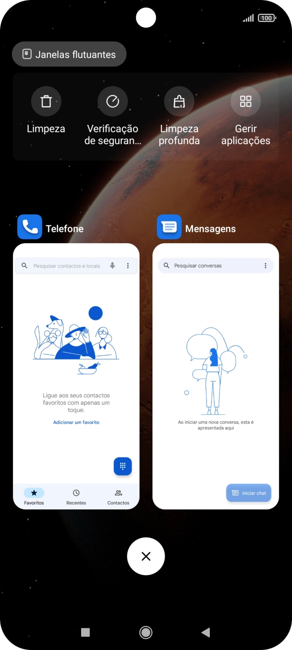 Para terminar uma aplicação em curso, deslize o dedo para a direita na aplicação pretendida.