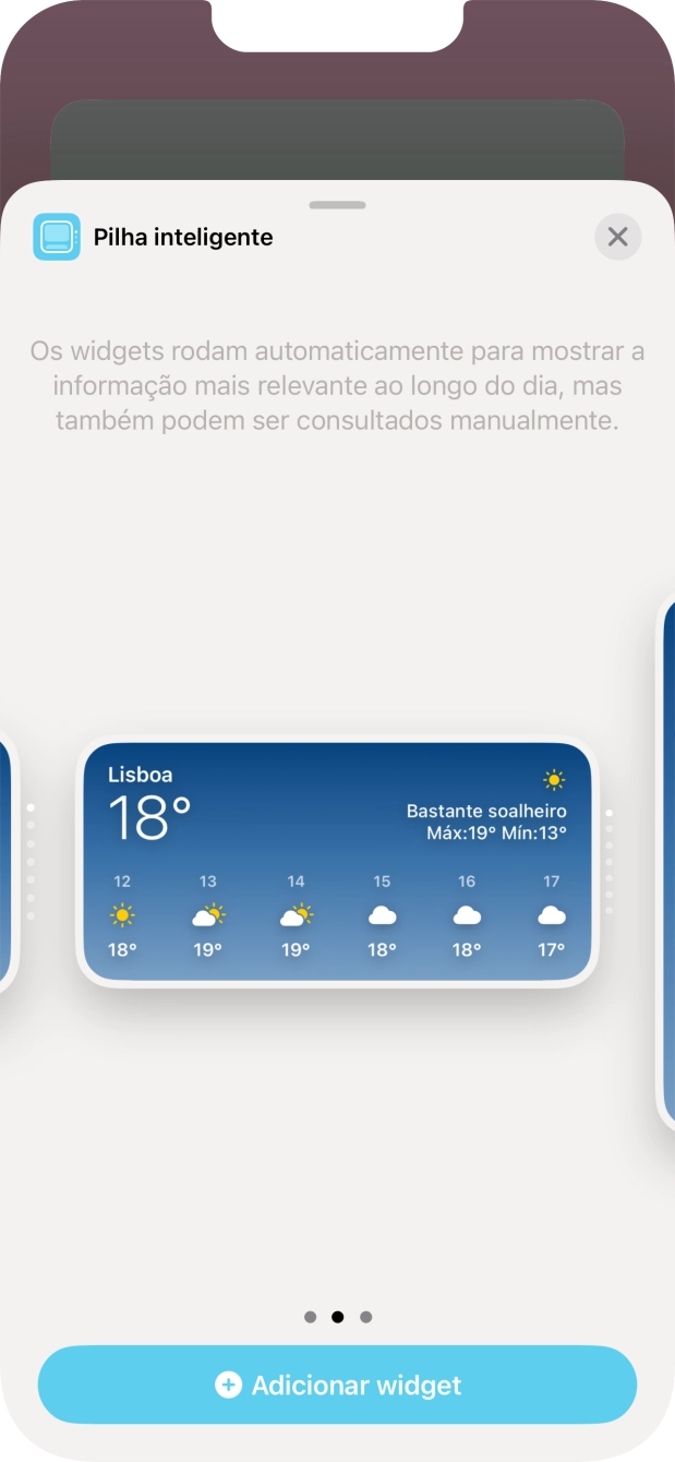 Para escolher a dimensão pretendida para o widget, deslize o dedo para a direita ou para a esquerda sobre o ecrã.