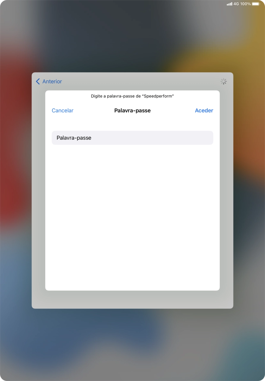 Introduza a password da rede Wi-Fi e prima Aceder.