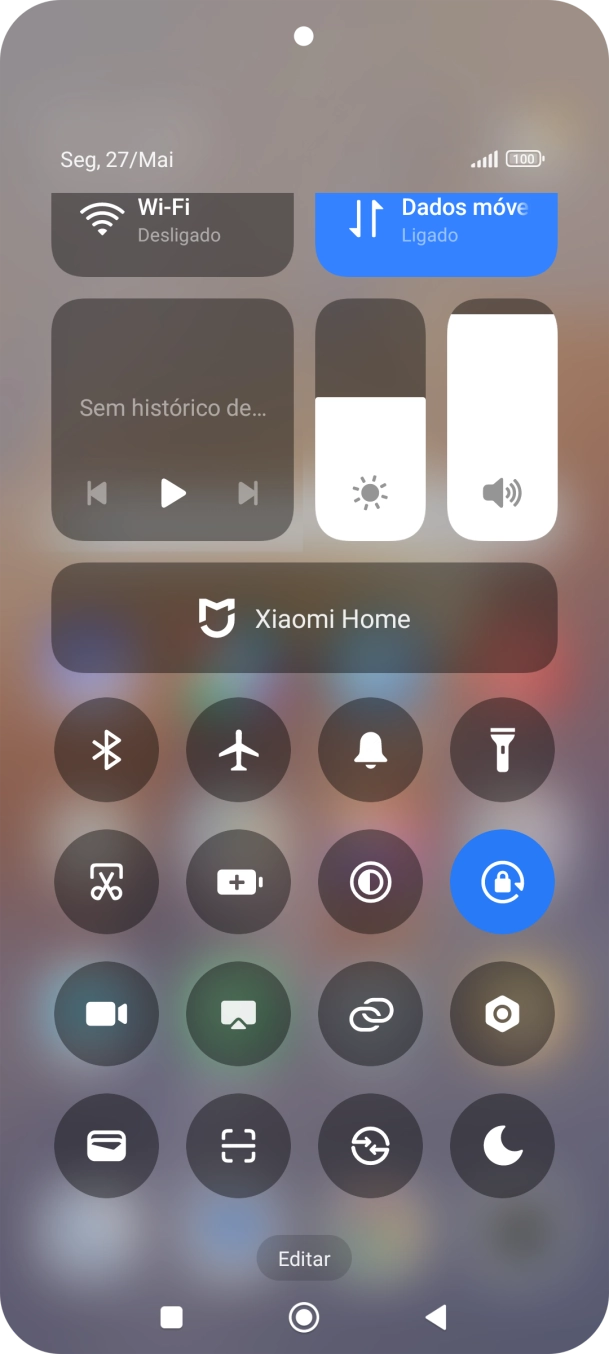 Prima o ícone de modo de poupança de energia  para ativar a função.