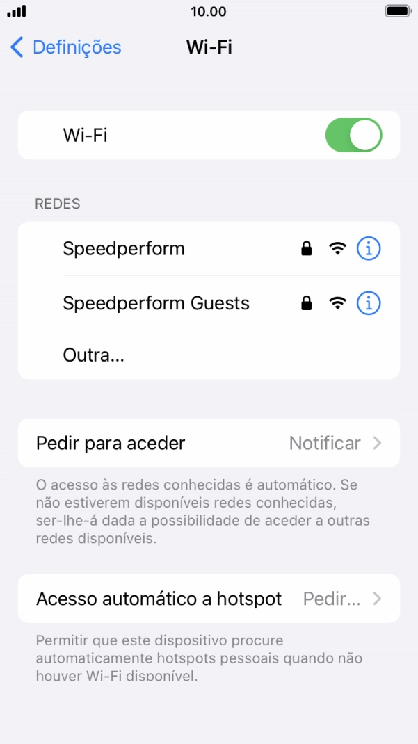 Prima a rede Wi-Fi pretendida e introduza a password da rede Wi-Fi.