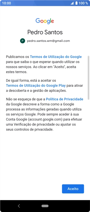 Prima Aceito e siga as indicações no ecrã para escolher as definições da conta Google.