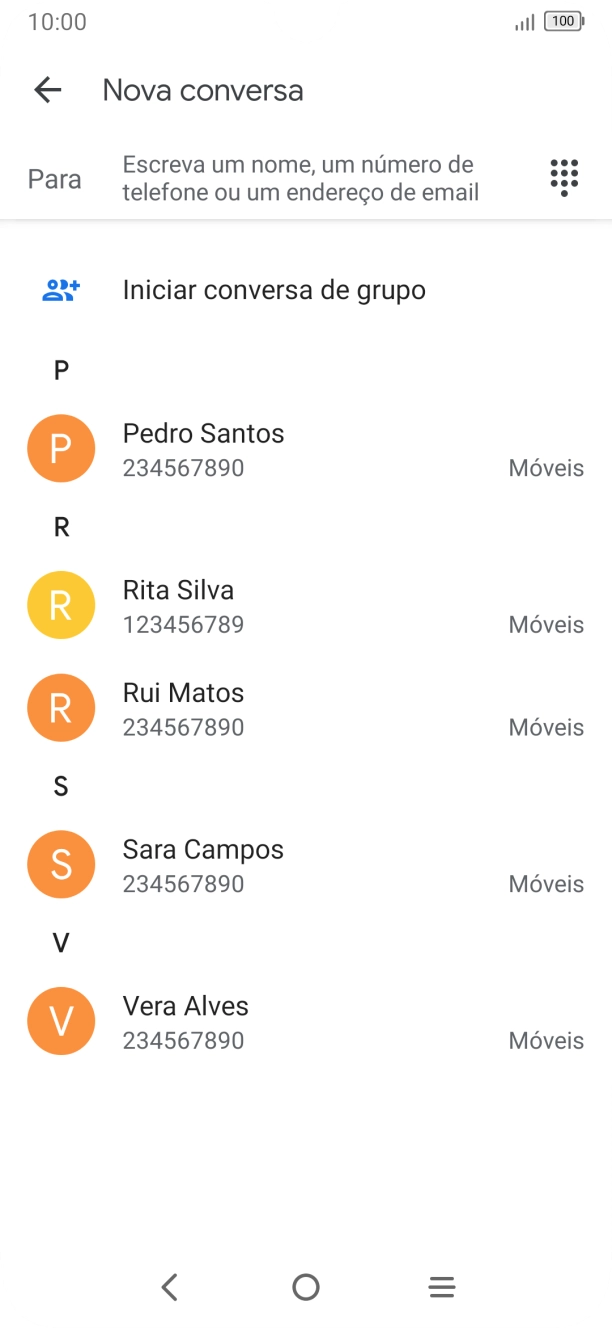 Prima a caixa de pesquisa e introduza as primeiras letras do nome do destinatário.