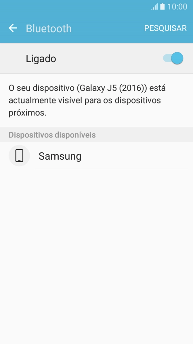 Prima o dispositivo Bluetooth pretendido e siga as indicações no ecrã para emparelhar o dispositivo pretendido com o telefone.