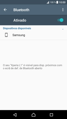 Prima o dispositivo Bluetooth pretendido e siga as indicações no ecrã para emparelhar o dispositivo pretendido com o telefone.