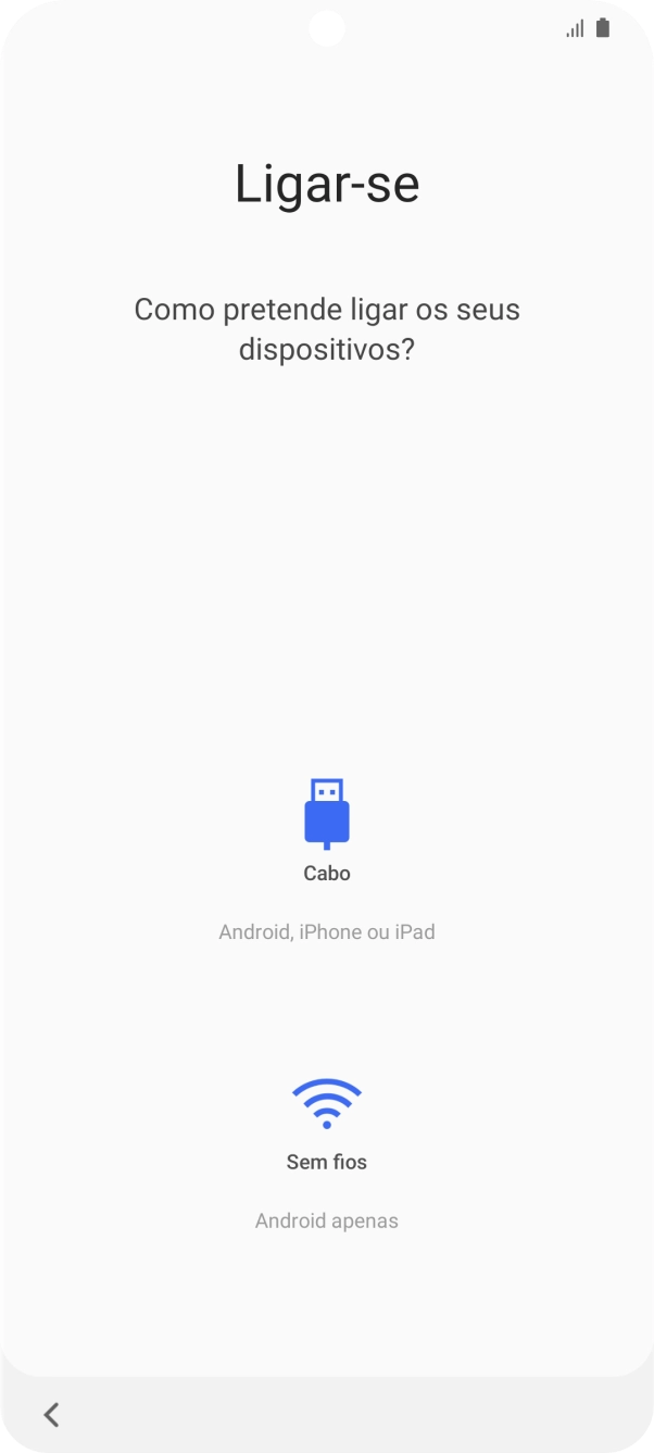 Prima o método de transferência pretendido e siga as indicações no ecrã para transferir conteúdo de outro telefone.