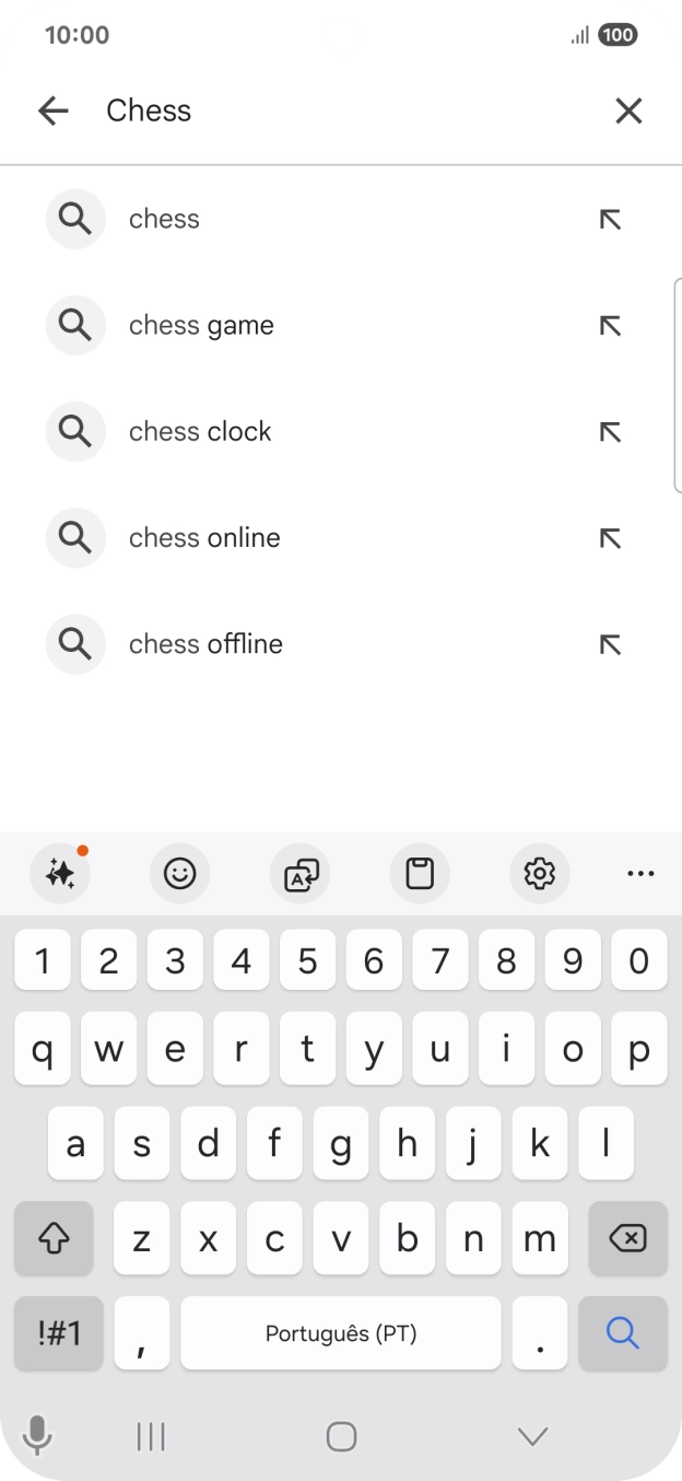 Introduza o nome ou categoria da app pretendida e prima o ícone para pesquisar.
