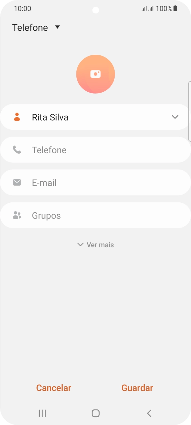 Prima Telefone e introduza o número de telefone pretendido.