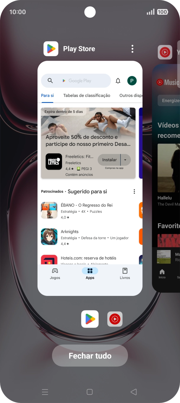 Para terminar uma aplicação em curso, deslize o dedo para cima na aplicação pretendida.