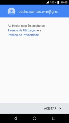 Prima ACEITAR e siga as indicações no ecrã para escolher as definições da conta Google.
