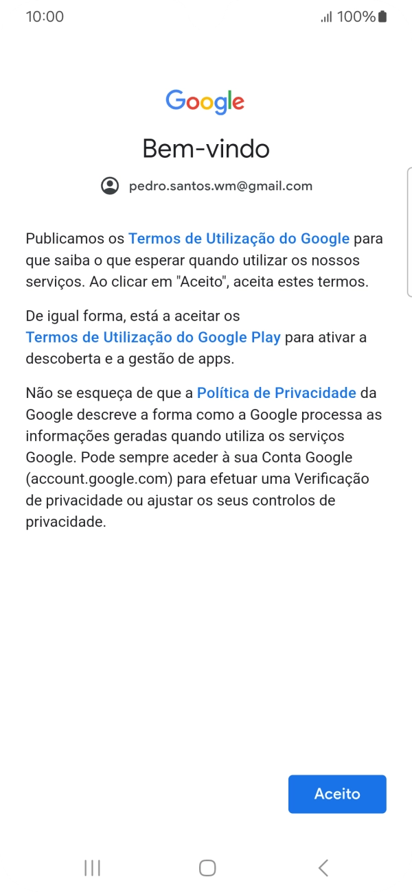 Prima Aceito e siga as indicações no ecrã para escolher as definições da conta Google.