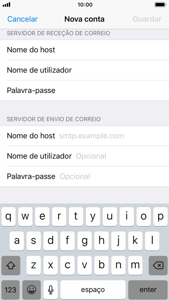 Prima Nome do host e introduza o nome do servidor de envio do fornecedor de e-mail.