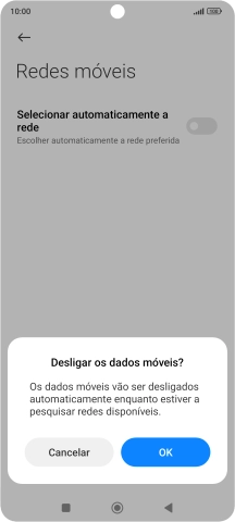 Prima OK e aguarde enquanto o telefone procura as redes.