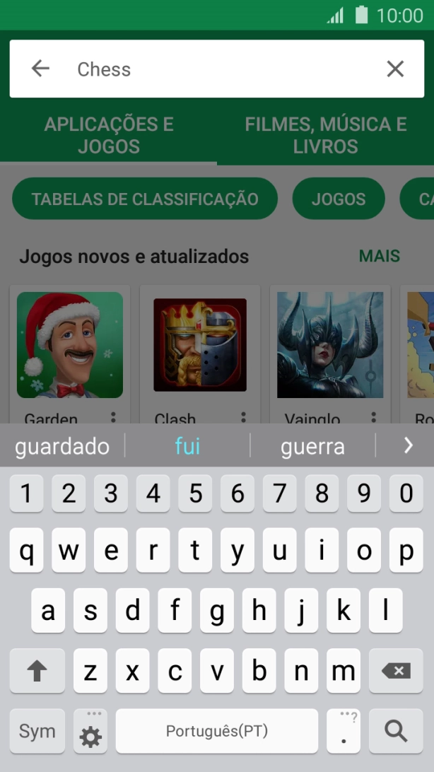 Introduza o nome ou categoria da app pretendida e prima o ícone para pesquisar.
