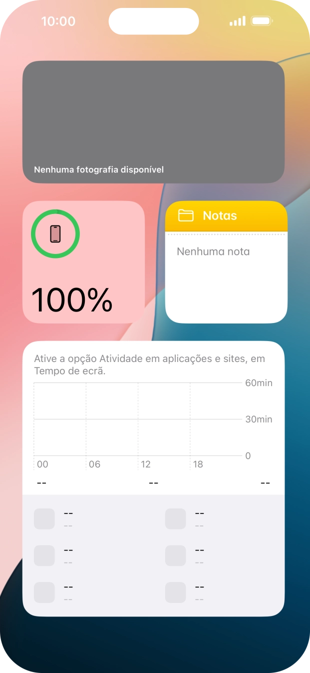 Deslize o dedo para cima ou para baixo no ecrã, para ver mais widgets.