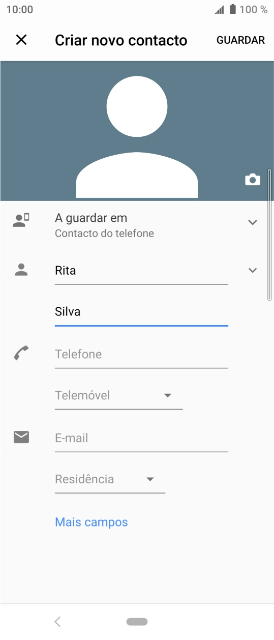 Prima Telefone e introduza o número de telefone.
