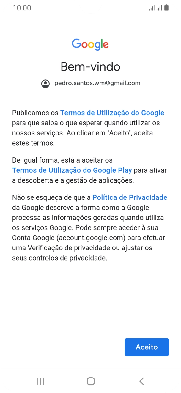 Prima Aceito e siga as indicações no ecrã para escolher as definições da conta Google.