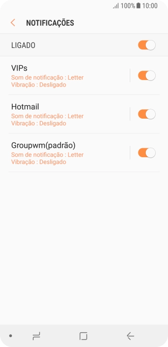 Prima o indicador junto à conta de e-mail pretendida para ativar ou desativar a função.