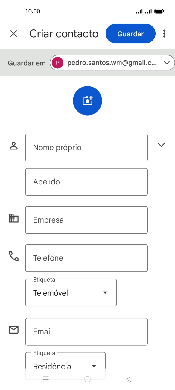 Prima Nome próprio e introduza o nome pretendido.