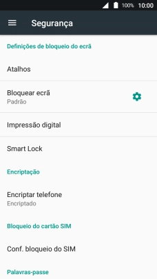 Prima Bloquear ecrã e introduza o código de bloqueio do telefone atual.