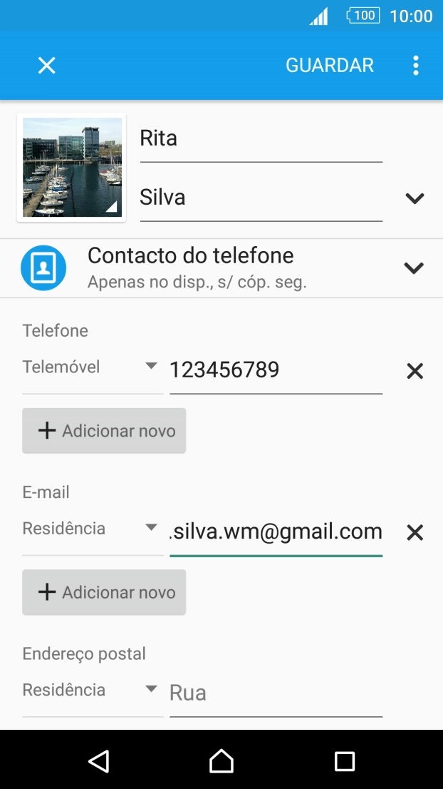 Prima a lista suspensa junto do endereço de e-mail.