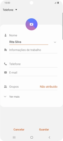 Prima Telefone e introduza o número de telefone pretendido.