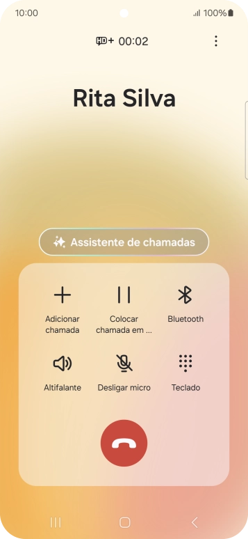 Prima Assistente de chamadas durante uma chamada.