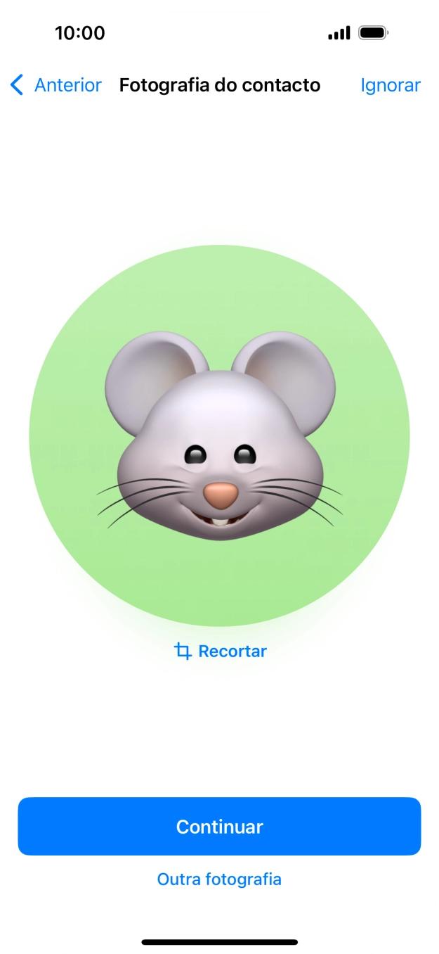 Siga as indicações no ecrã para ajustar a fotografia escolhida e prima Continuar.