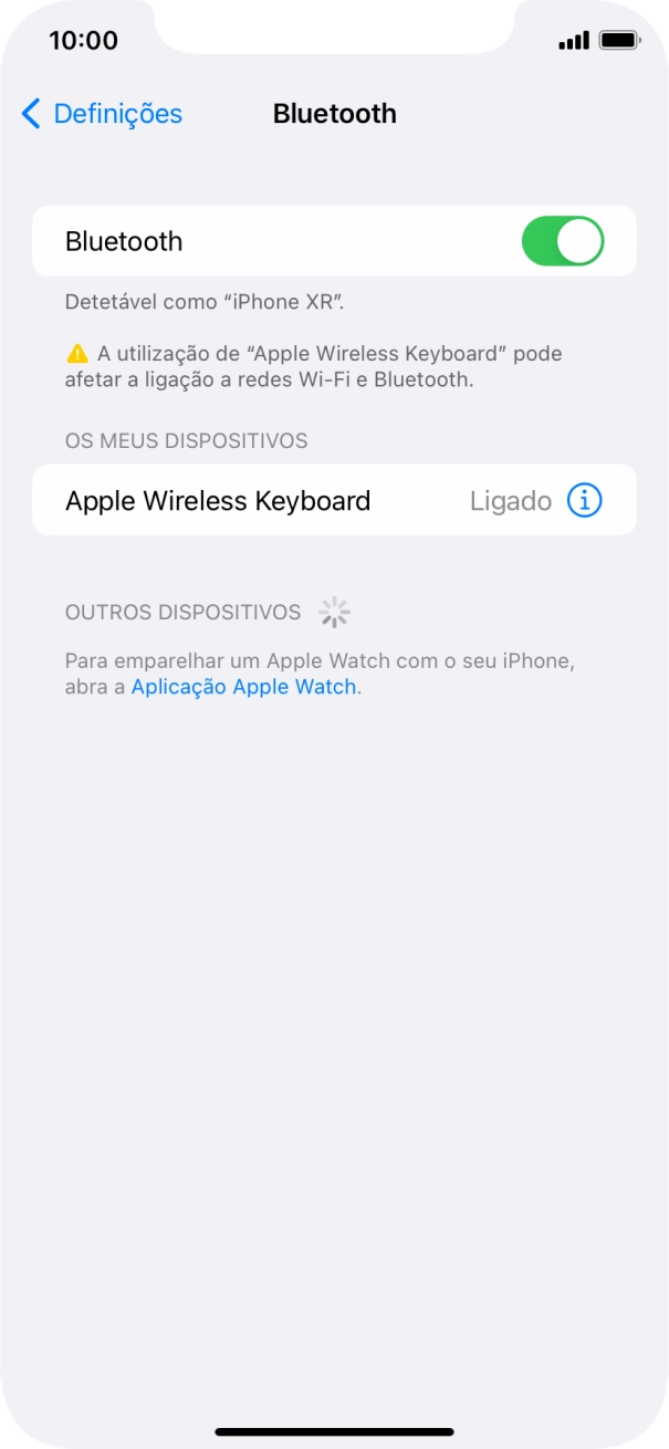 Para voltar ao ecrã inicial, deslize o dedo de baixo para cima a partir da base do ecrã.