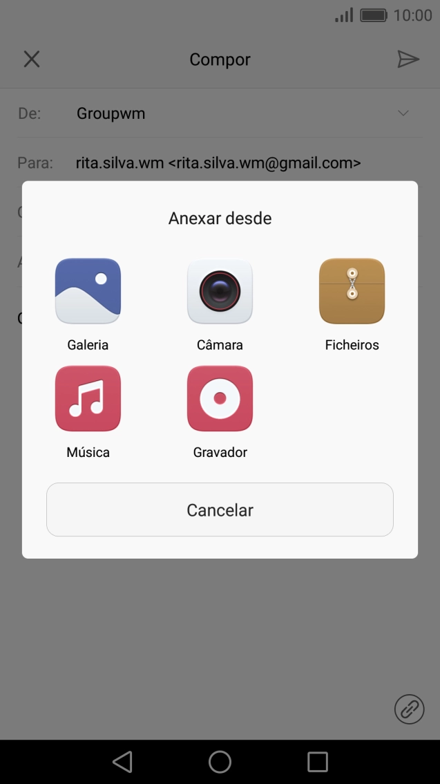 Prima Ficheiros e vá até à pasta pretendida.