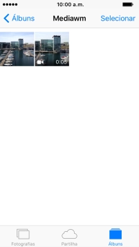 Vá até à pasta pretendida e prima a imagem ou clipe de vídeo pretendido.