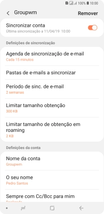 Prima o indicador junto a 