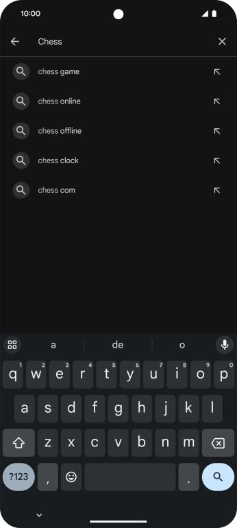 Introduza o nome ou categoria da app pretendida e prima o ícone para pesquisar.