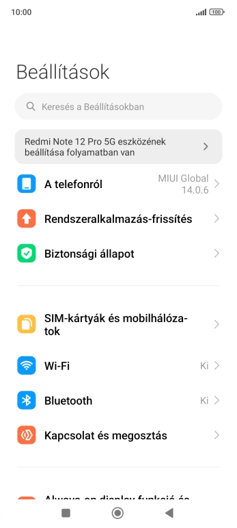 Válaszd a SIM-kártyák és mobilhálózatok lehetőséget.