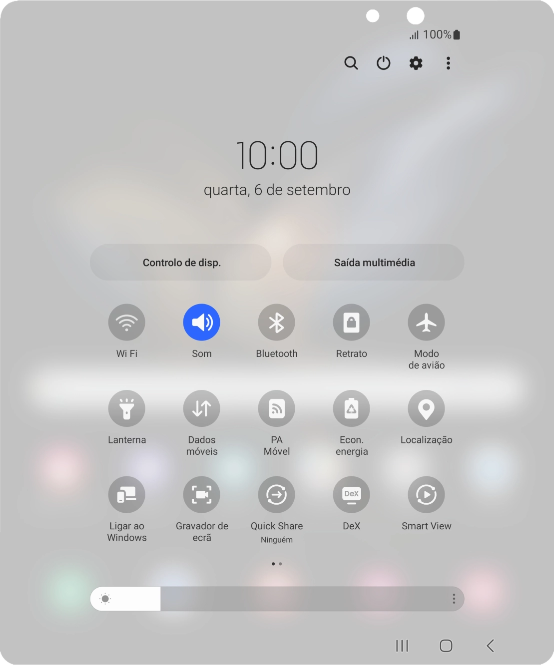 Prima o ícone de definições.