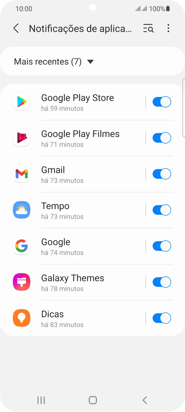 Prima a lista suspensa.