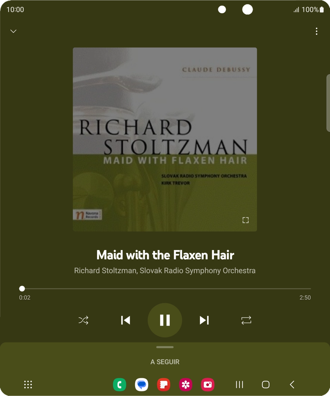 Prima a seta para a direita para ir para o ficheiro de música seguinte.