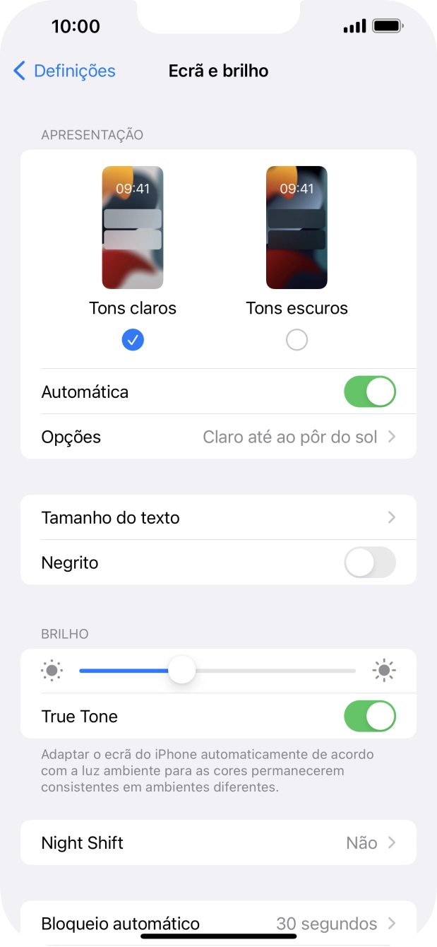 Quando ativar a função, prima Opções e siga as indicações no ecrã para escolher o período pretendido para o Modo Escuro.