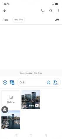 Prima Galeria e vá até à pasta pretendida.