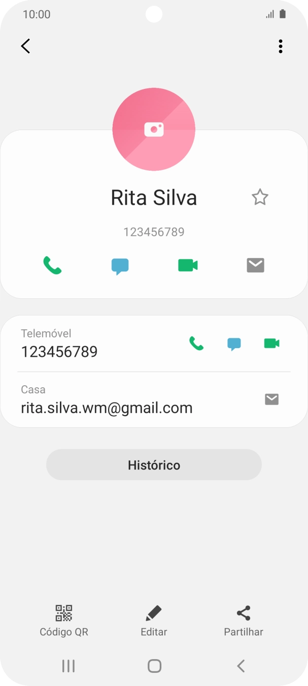 Prima o ícone de chamada ao lado do número pretendido.