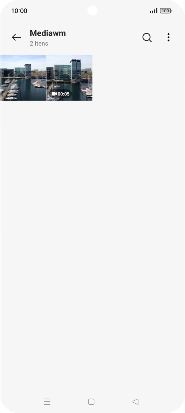 Prima durante um momento uma imagem ou um vídeo.