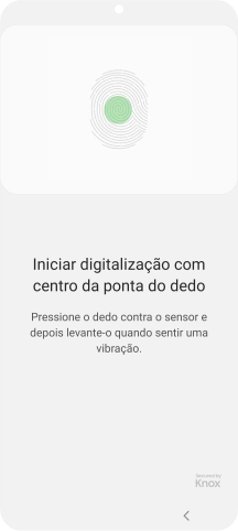 Siga as indicações no ecrã para definir a impressão digital como código de bloqueio.