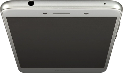 Image 5: Huawei Y7 - White in White Top