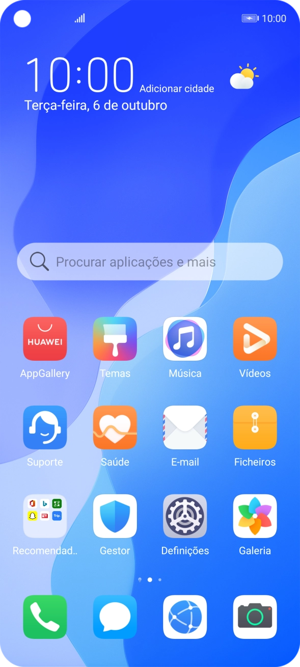 Quando o ícone de bateria em carregamento for mostrado no ecrã, a bateria está em carregamento.