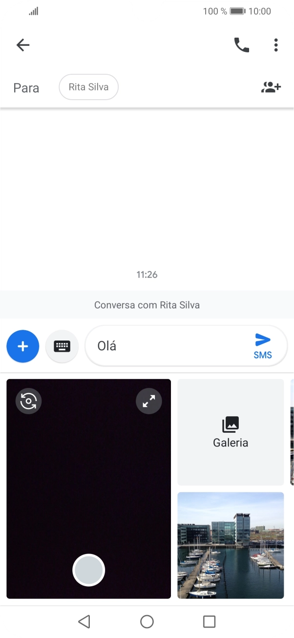 Prima Galeria e vá até à pasta pretendida.