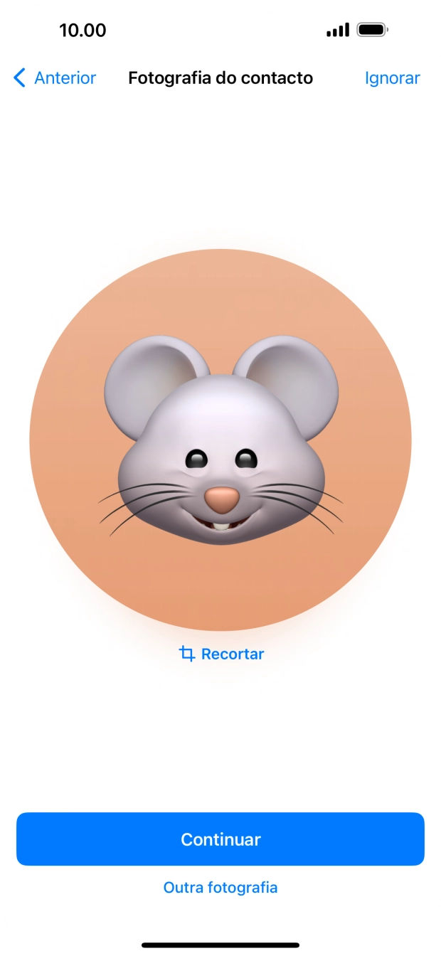 Siga as indicações no ecrã para ajustar a fotografia escolhida e prima Continuar.